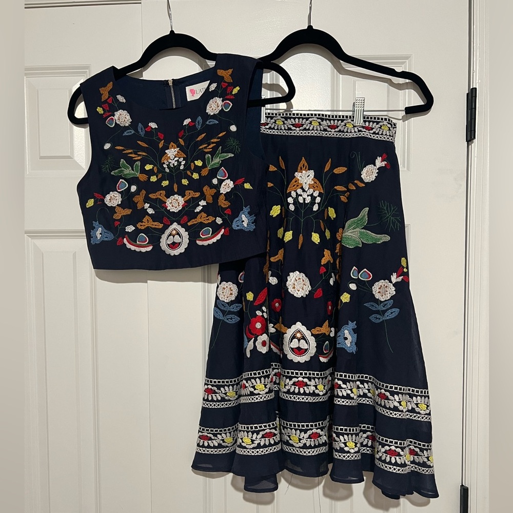 L’atiste by Amy navy blue appliquéd matching top and skirt